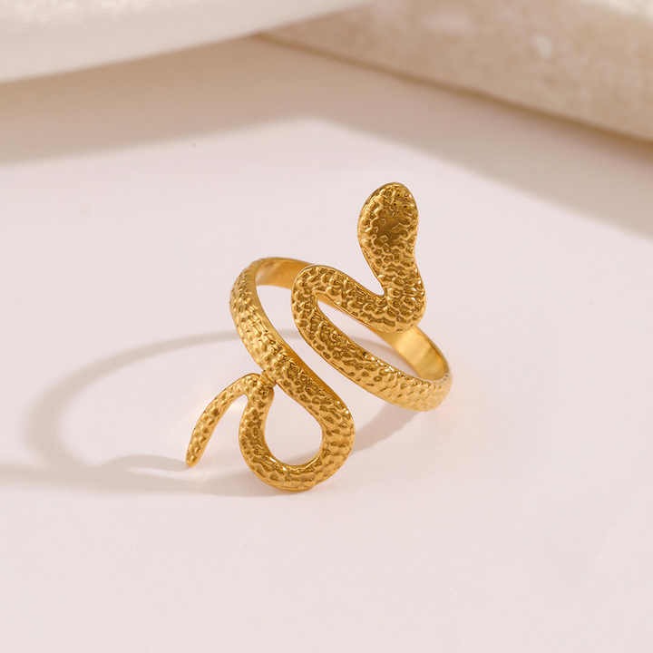 Vintage Fashion Jewelry Waterproof Gold Plated Stainless Steel Snake Shaped Open Ring for Women