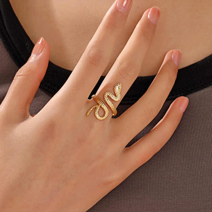 Vintage Fashion Jewelry Waterproof Gold Plated Stainless Steel Snake Shaped Open Ring for Women
