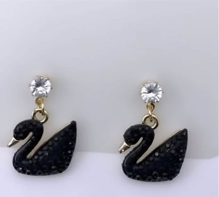 Viral and trendy duck Earrings