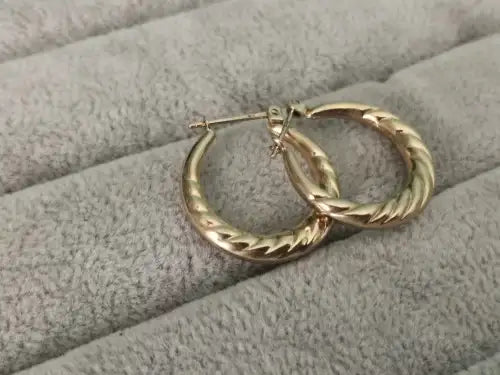 Gold-plated Small Twist Hoop Earrings