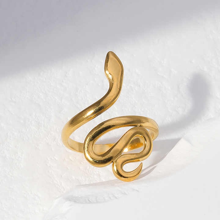 Vintage Fashion Jewelry Waterproof Gold Plated Stainless Steel Snake Shaped Open Ring for Women